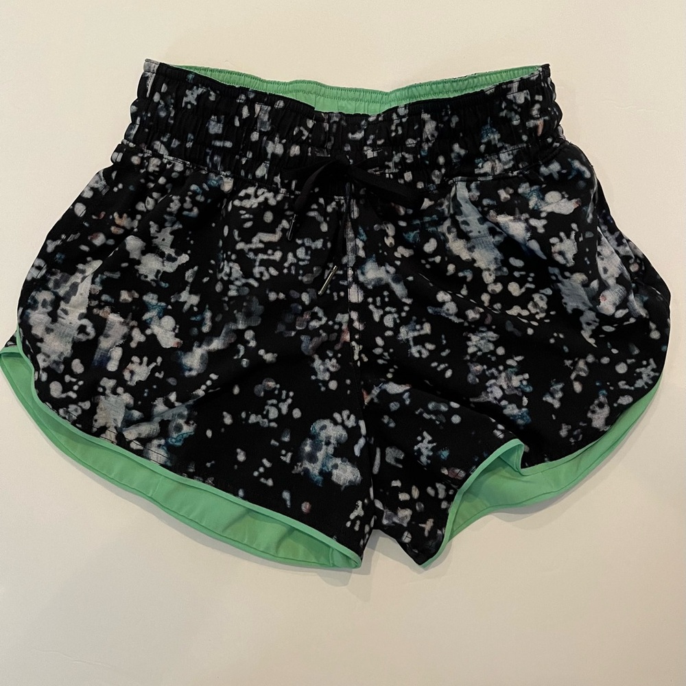 Lululemon Reversible Shorts | Size 2